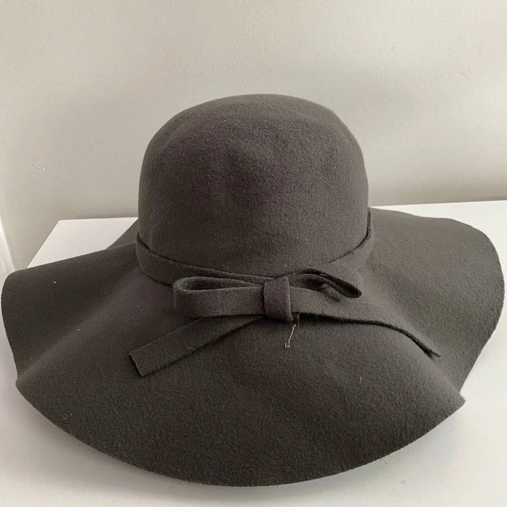 rue21 etc! Floppy Wide Brim Hat Womens OS‎ Charcoal Gray Black Bow Detail